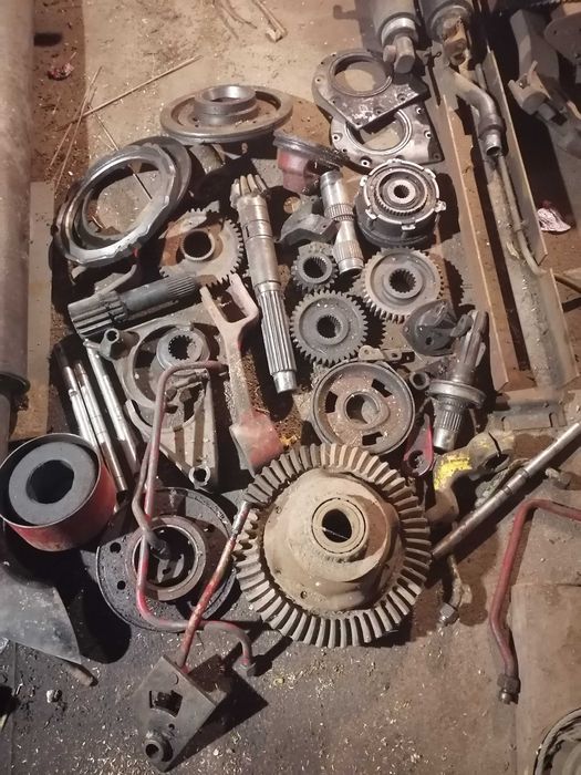 części silnika skrzyni ihc 724 644 international 745 585xl 685 785