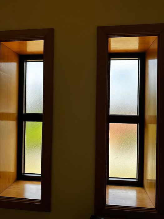 Caixilharia em alumínio anodisado