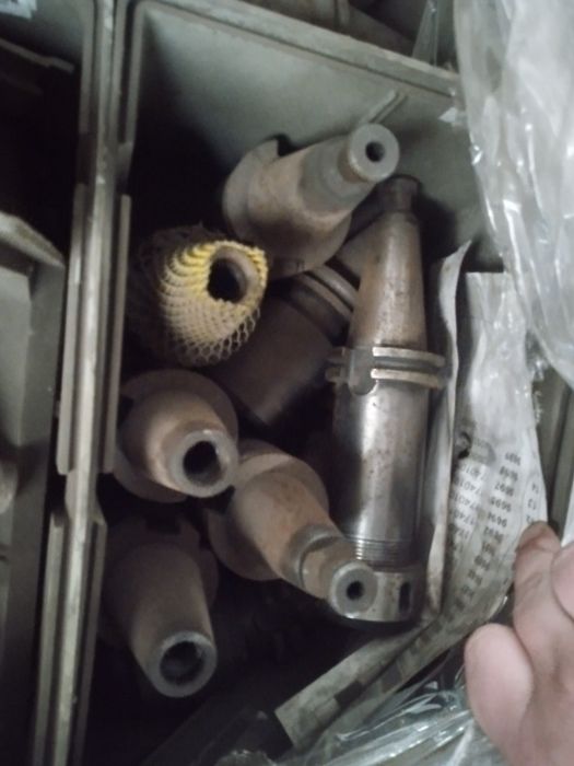 Vários cones para venda