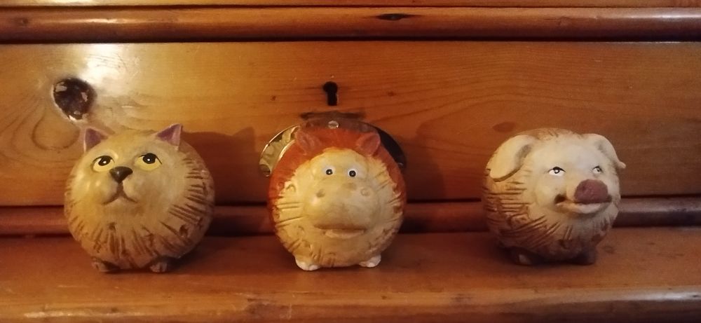 Hand-painted crafts