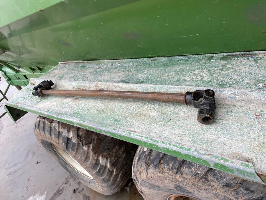 Rozsiewacz Amazone  zg-b 16001 t