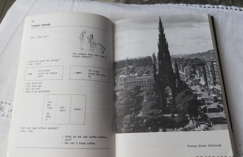 Gramática Inglês English Firs Book  Edição exclusiva 2 Edição 1984