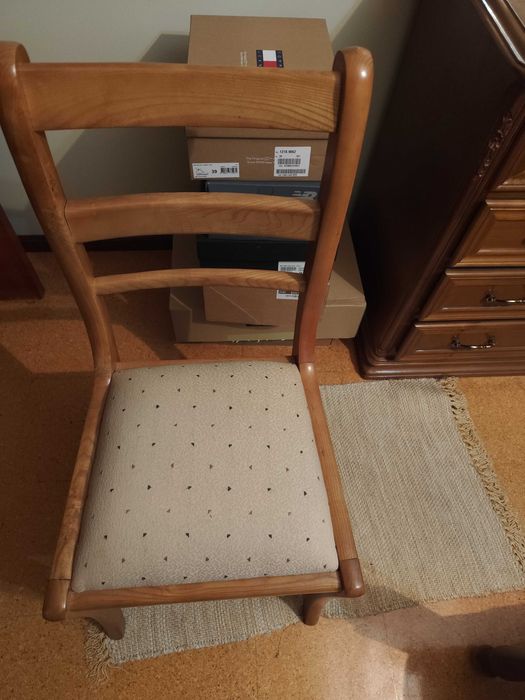 Cadeira como nova bege