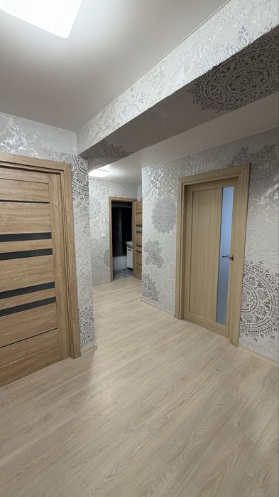 Сдам трехкомнатную квартиру на Репина!!