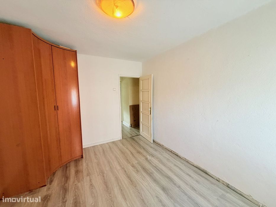 Apartamento T4 duplex Charquinho, Benfica, Lisboa