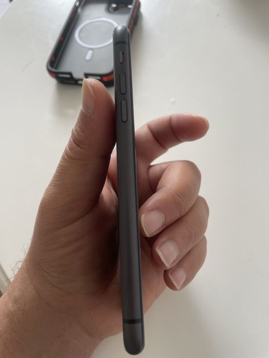 Iphone 11 muito novo