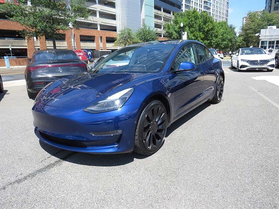 Tesla Model 3 Performance      2022