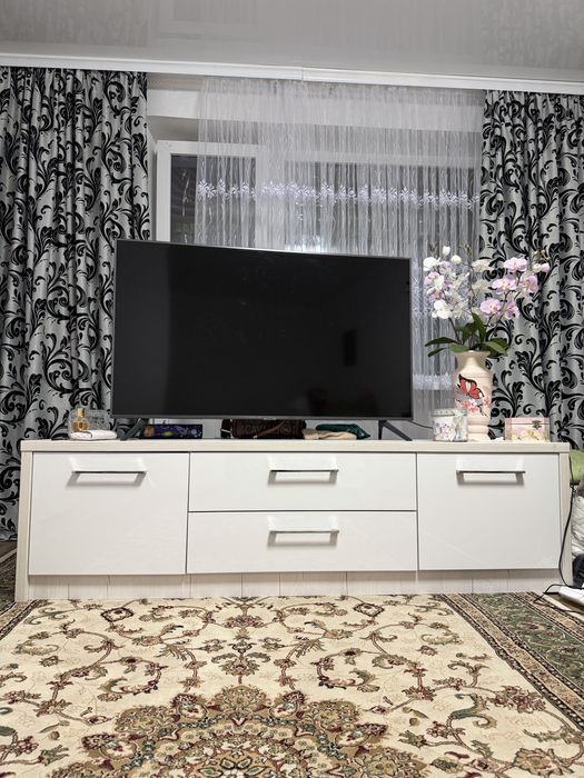 Тумба під телевізор