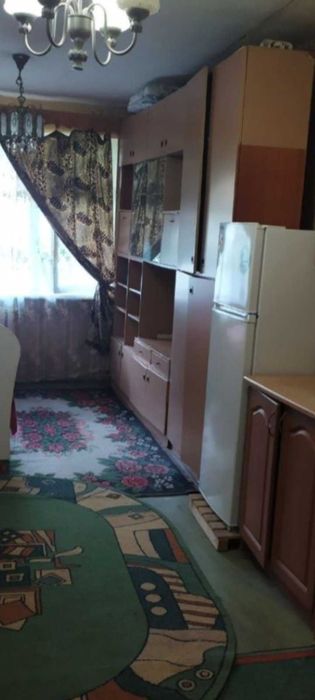 Продається кімната в гуртожитку р-н Алмазний