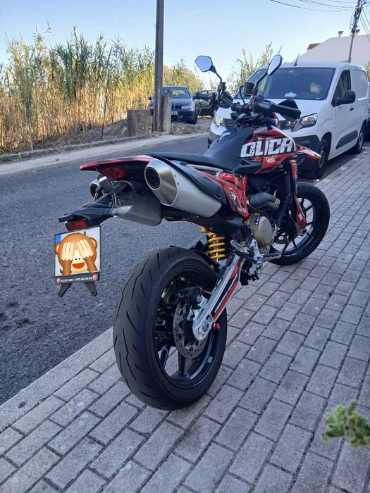 Ducati Hypermotard 698 Mono