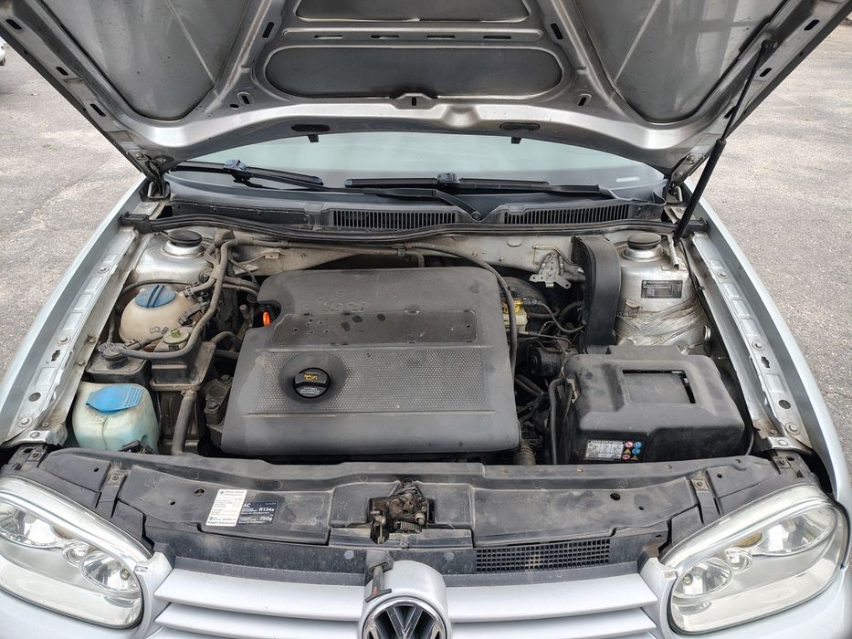 продам авто фольцваген гольф 1,6 МПІ