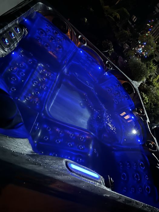 Jacuzzi ogrodowe BALBOA 4x pompa 100 dysz ozon audio LED