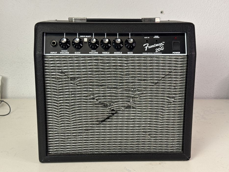 Fender Frontman 20G avariado