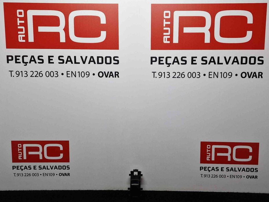 Comando / Botão / Interruptor Vidros Frente Direito 1928298 - TOYOTA YARIS