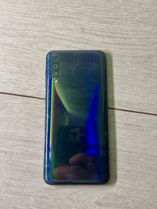Samsung A50 128gb на запчастини.