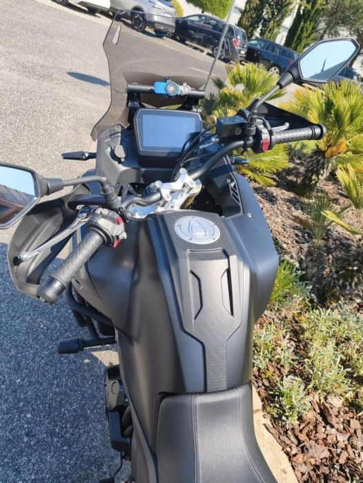 Voge 525 DSX BLACK KNIGHT  Garantia até 07/ 2029