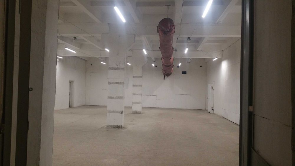 Продаж виробничо-складського комплексу 13 670 кв.м, пр-т Хмельницького