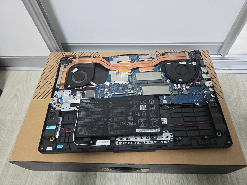 Asus TUF FA706 17.3"\Ryzen 7\Nvidia GTX 1660 Ti 6GB\16GB\ НЕ РАБОЧИЙ! \Полный комплект