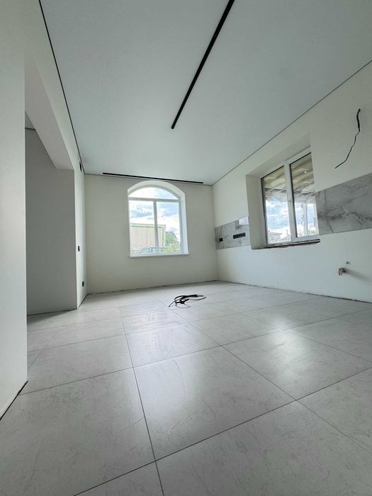 р Продається новий окремий будинок біля Райського саду