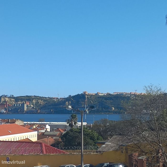 Excelente t0 bem localizado vista de rio