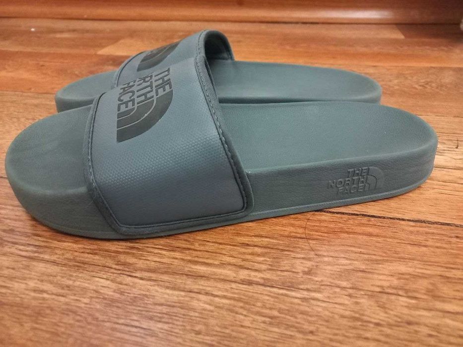 Шльопанці  the north face р.39 оригінал