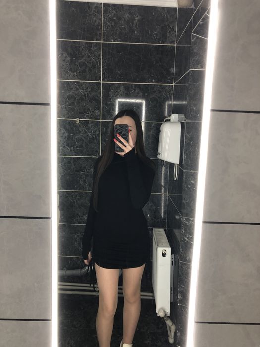 Облягаюче плаття