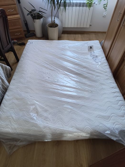Materac 160x220 tylko odbiór osobisty