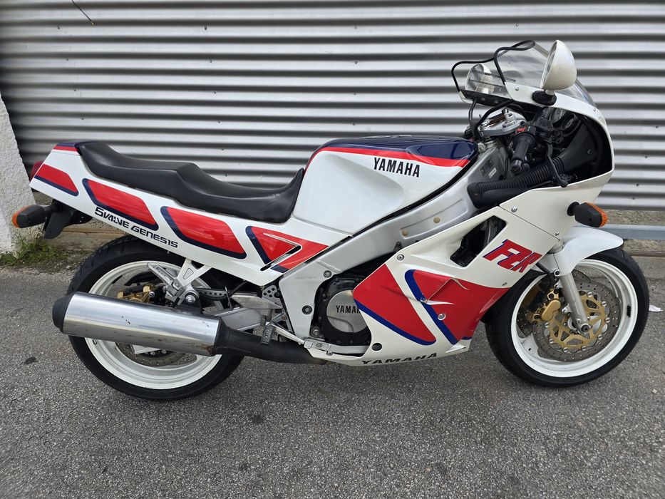 Yamaha FZR 1000 Genesis 88