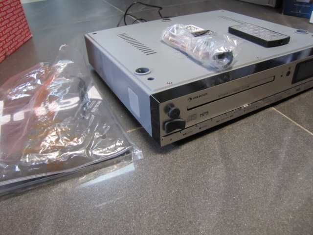 KCD 20 radio kuchenne z CD do zabudowy USB, MP3 srebrne AUNA pilot