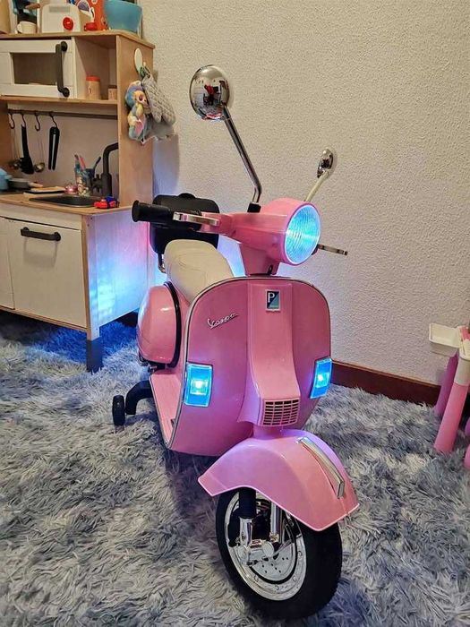 Mota vespa  Piaggio de 12v