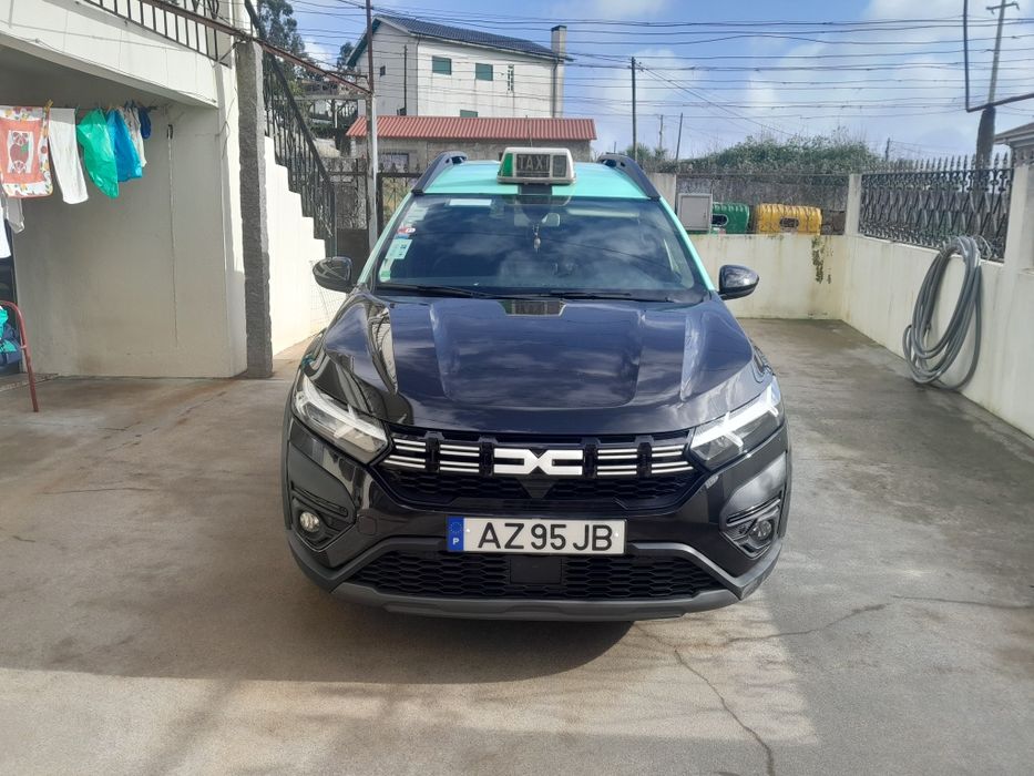 Cedo  licença no Porto com ou sem carro