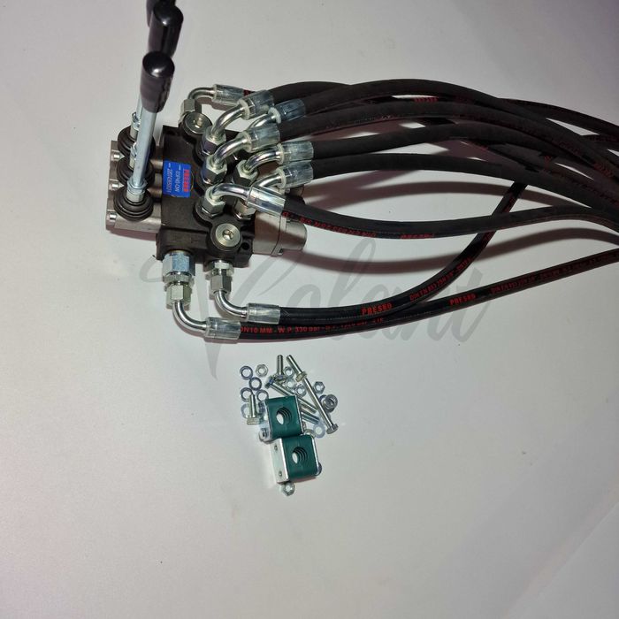 Rozdzielacz Zewnętrzny 3 Sekcyjny C-360 3x Pływająca Od Dolnej Pokrywy