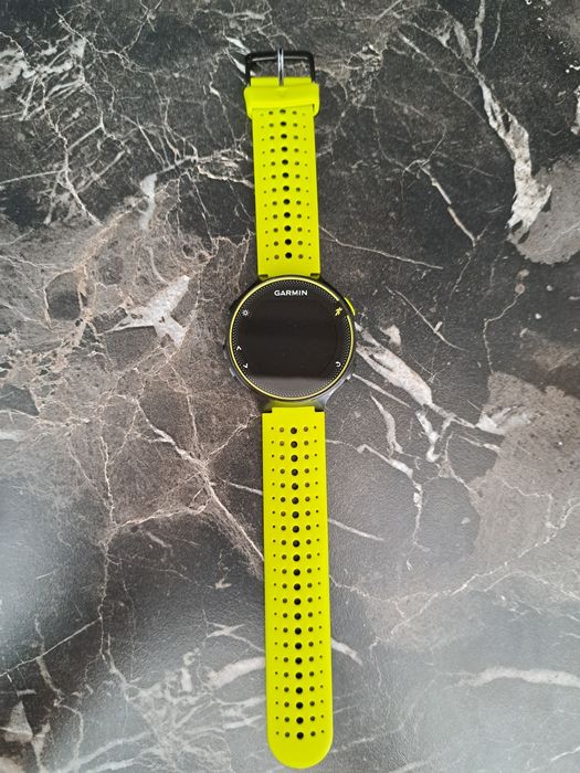 Годинник Garmin Forerunner 230
