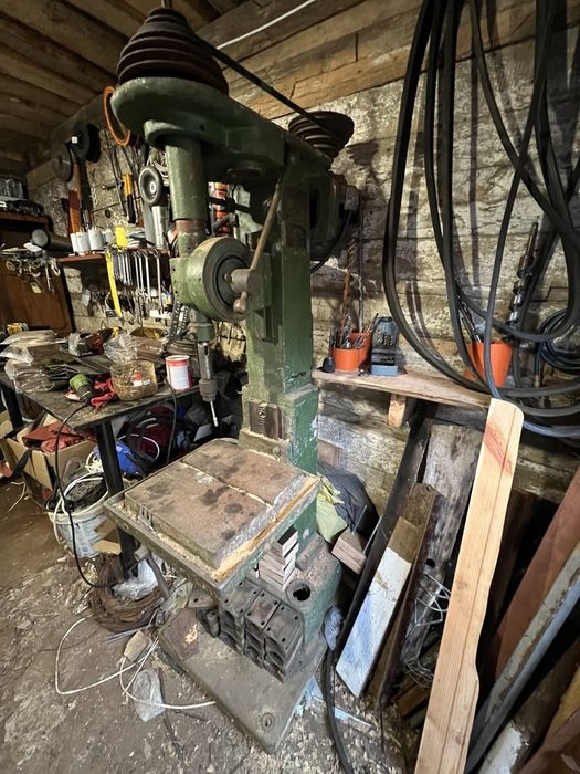 Свердлильний станок