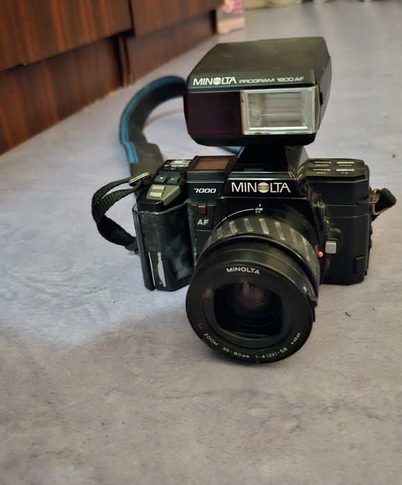 Фотоапарат Minolta 7000