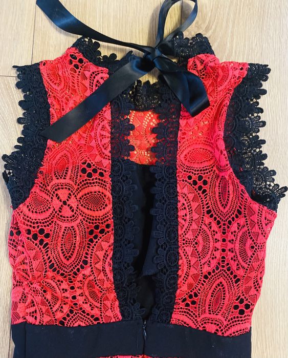 Жіноча Сукня на випуск,відмінний стан