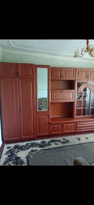 Сдам двох комнатную квартиру  в гуртожитку