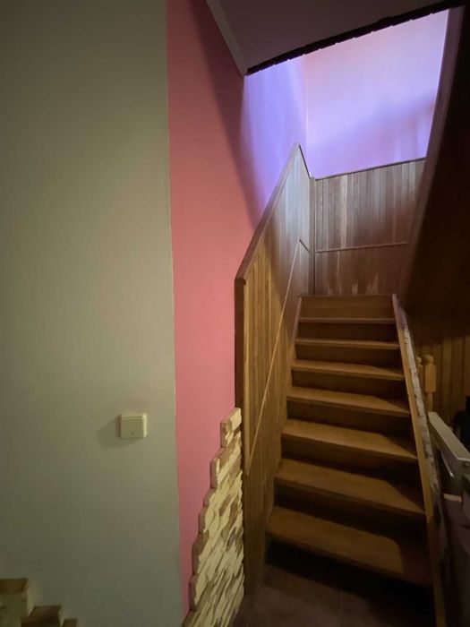 Продаєься 2- поверховий  будинок. Лариса