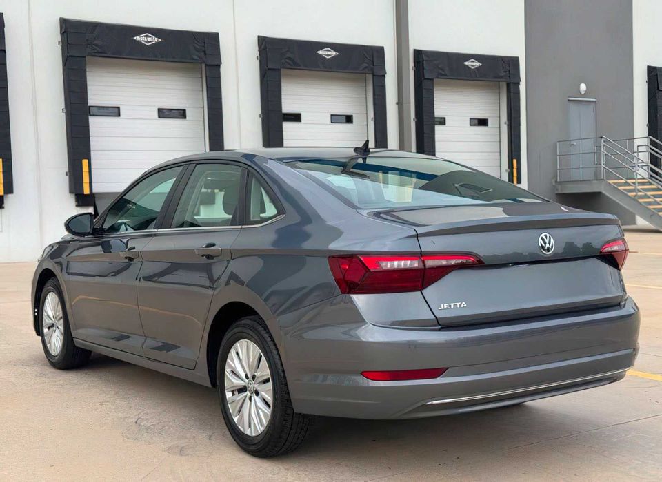 Volkswagen Jetta SE      2020