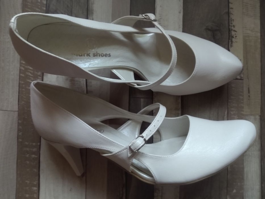 Buty okazyjne roz. 40