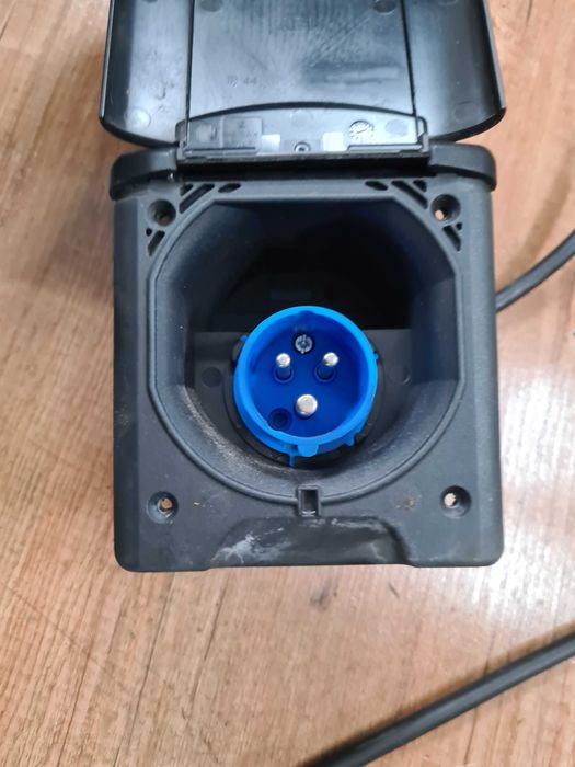 Gniazdko gniazdo zasilania zewnętrzne przyczepa kamper / chłodnia