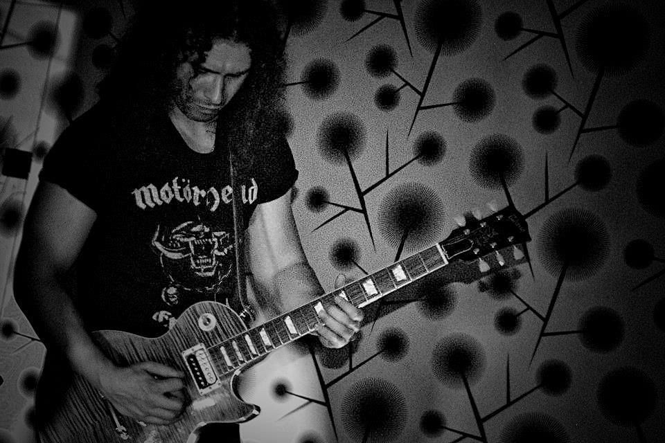 Aulas de Guitarra presencial e online