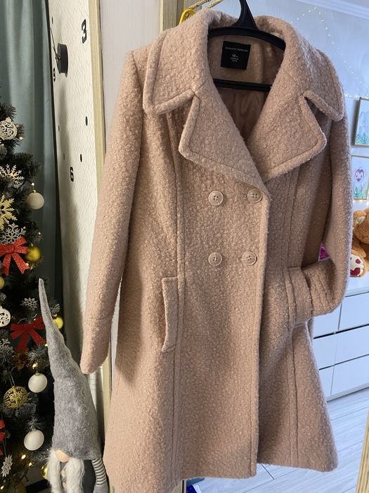 Пальто нове М пудра