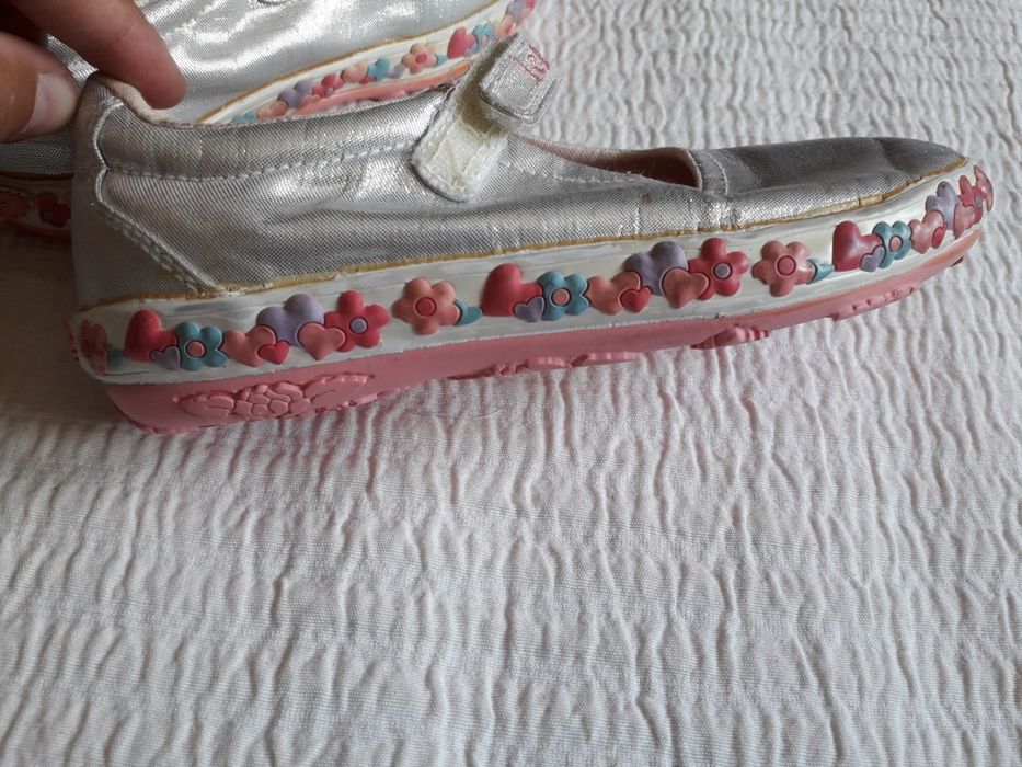 Sapatos de menina prateados, Lelli Kelly, com palmilha em pele natural