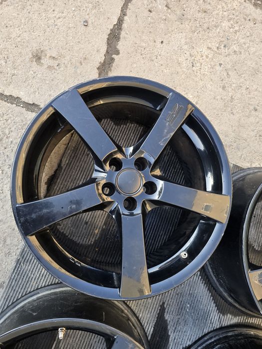 Alufelgi O.Z. 5x100 18 calj 8j, et 35 otowr 68/56,1 subaru audi vw