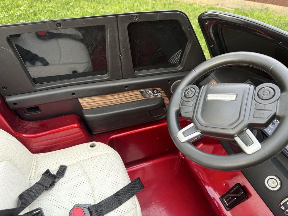 Дитячий електромобіль у стилі Range Rover (4wd)