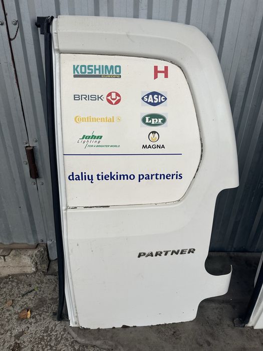 Розпашонка двері задні Сітроен Берлінго Пежо Партнер В9 разборка двери