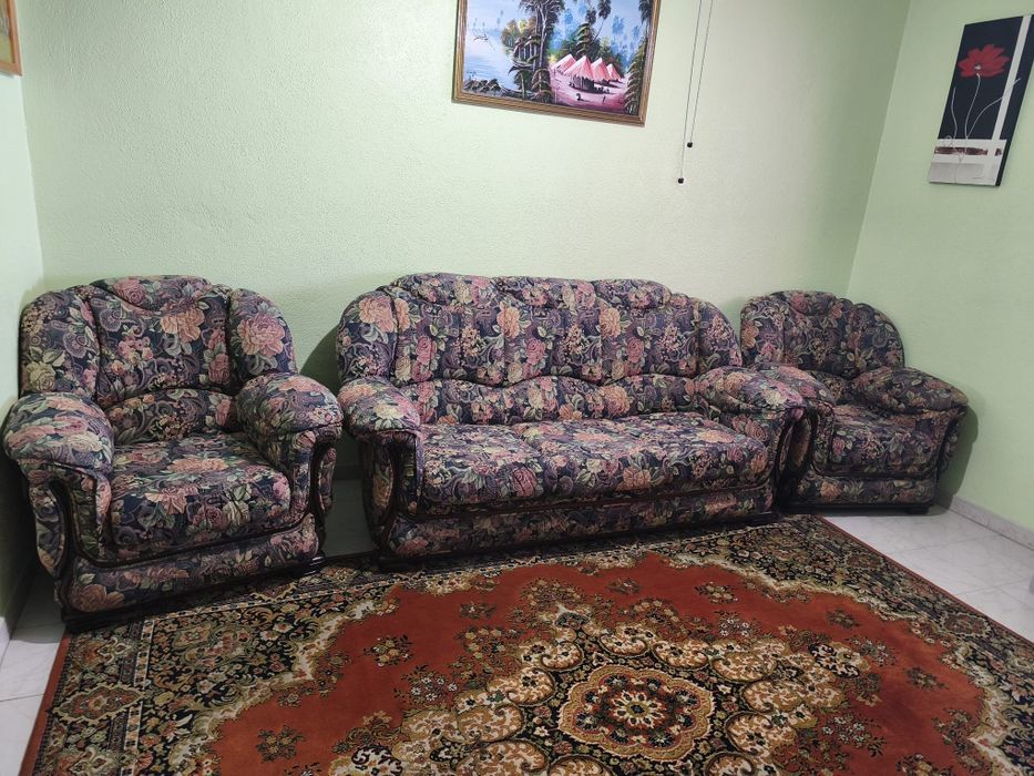 Sofá cama mais 2 unidades