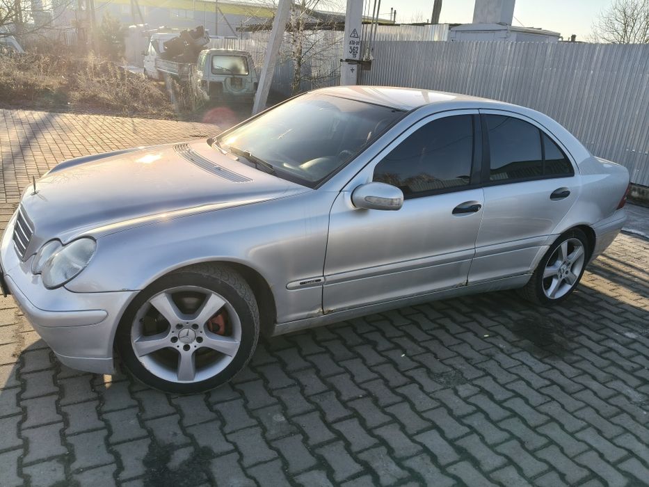 Мерседес w 203   .