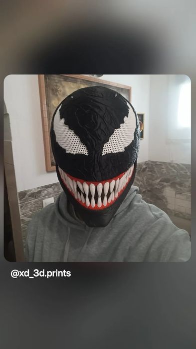 Mascara (capacete) - venom